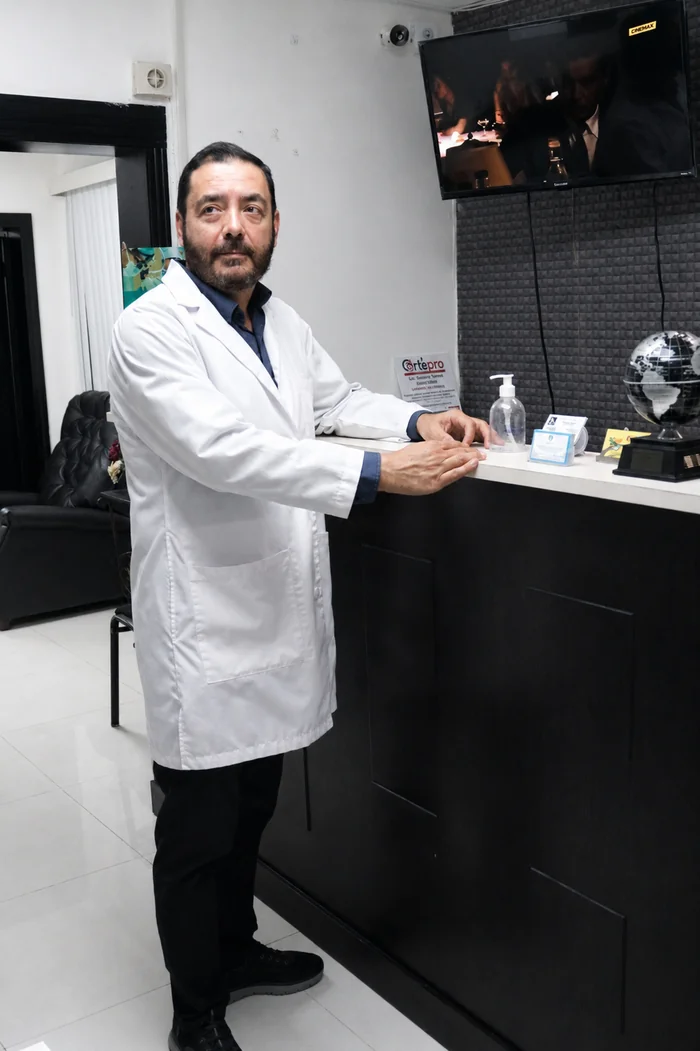 Dr. Francisco Sandoval, traumatólogo ortopedista en Reynosa